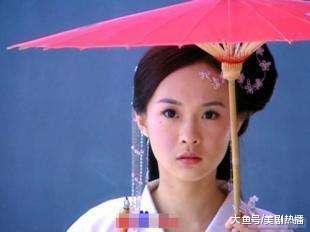 儿子被全网宠, 老公国民男神, 人生赢家的她还曾获朱雨辰妈妈青睐
