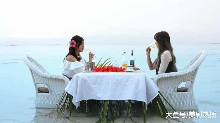 《创造101》吴宣仪打电话给程潇遭网友质疑: 真闺蜜情还是炒作?