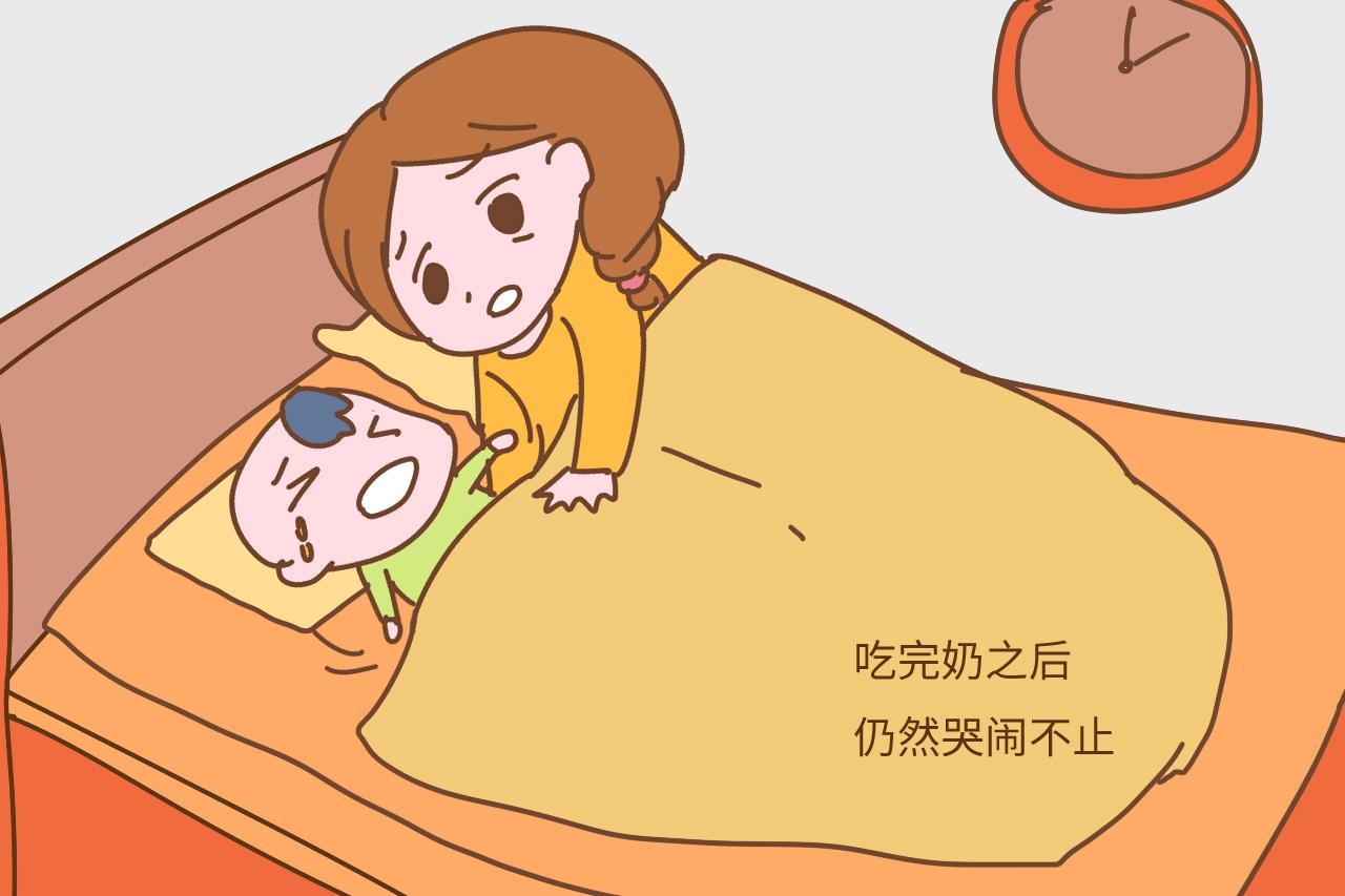 孩子出现这几种表现, 是在暗示你还没吃饱, 新手妈妈学学