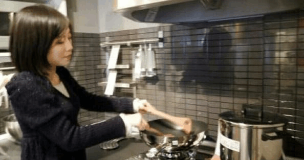 娶了这样的老婆, 你还会以加班为借口不回家吗?