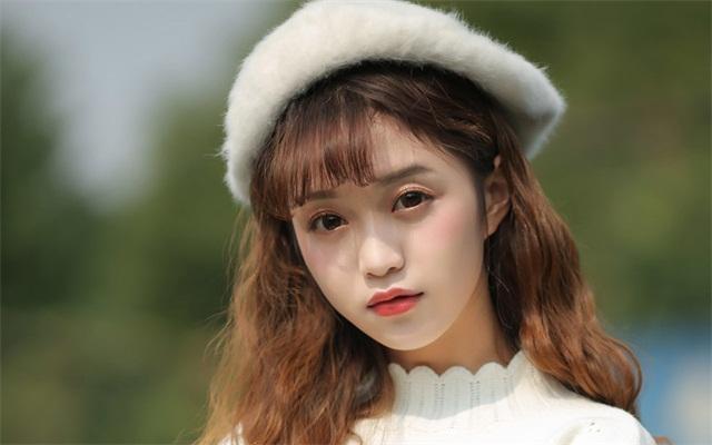 女人对你有这3个暗示, 就是看上你了, 尤其是第3个