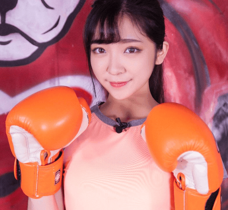 异性爱上你的四种表现, 全中证明你被暗恋很久了