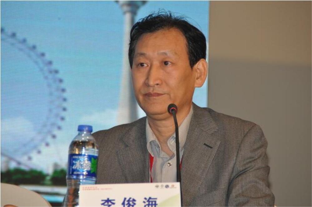 【曾是红到发紫的演员，却因倒卖