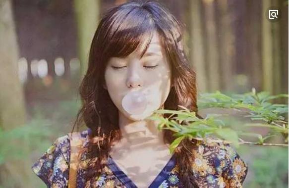 男人真心在乎你, 就不会允许你做这三件事, 尤其是第三件!