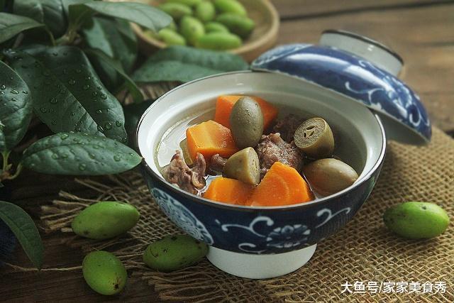青橄榄红萝卜汤