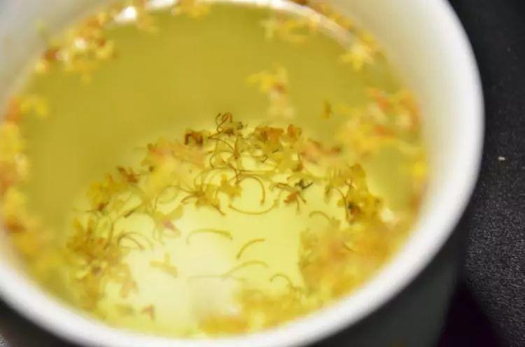 这6种“养生花”, 秋天湿气寒气全吸走, 家里有老人必备!