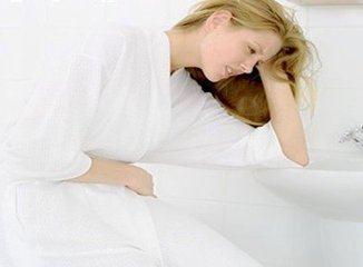 女人月经出现3种症状, 可能子宫受了寒, 多吃这些食物, 赶走宫寒