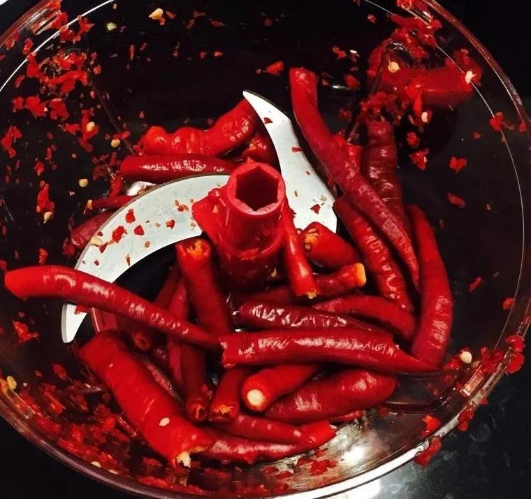 奶奶做的辣椒酱, 比老干妈还好吃, 1顿能吃3碗饭!