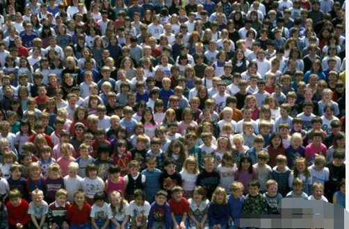 俄罗斯一名妇女一生共生下69个