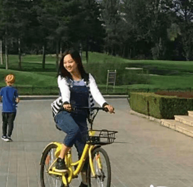 这居然是林妙可? 化了妆变锥子脸, 又美出新高度