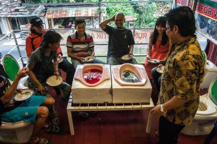 印度开设奇葩餐厅, 以“厕所”为主题, 让人浮想联翩