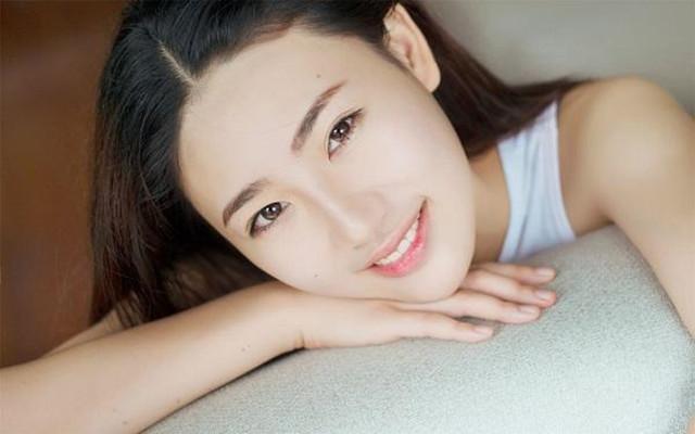 女人喜欢上一个男人的三种表现, 其中第三种很明显