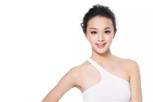 女性衰老的5个“丑态”, 如有3个以上, 别不服气, 你有可能老了