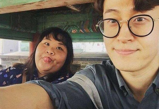 印尼女孩恋上韩国“欧巴”, 被批最不般配的情侣, 最终还是结婚了