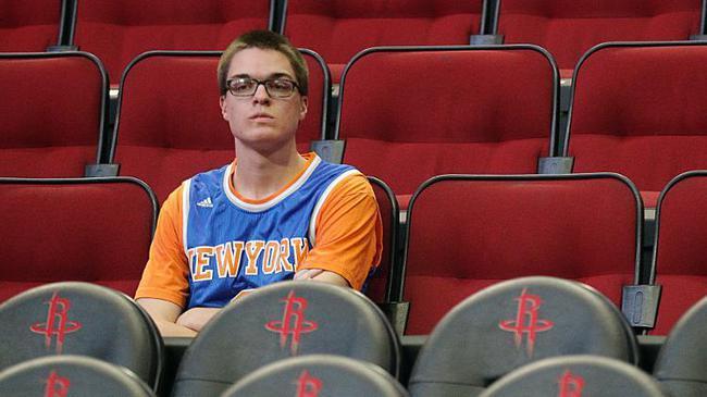 由于尼克斯连年摆烂，作为尼蜜的