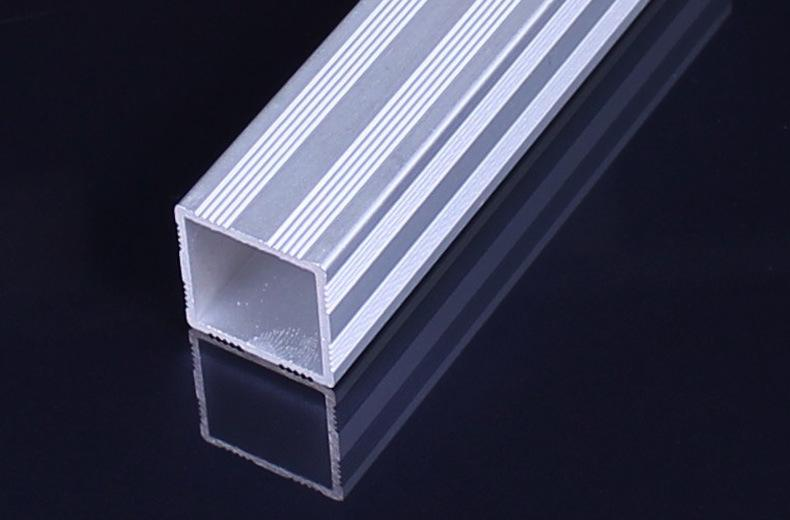 装修厨房, “橱柜”台面下垫上这东西, 抗压好, 怎么震都不碎!