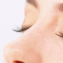 长期喝酒的人注意了, 身体出现这5个症状, 是你的肝脏在求救!