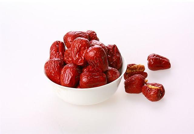 女人不想老太快, 多吃这些食物, 滋养卵巢抚平皱纹, 更有女人味