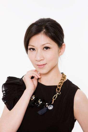 台湾女星嫁小男友, 婚后四年为求子打百次排卵针, 如今喜得龙凤胎