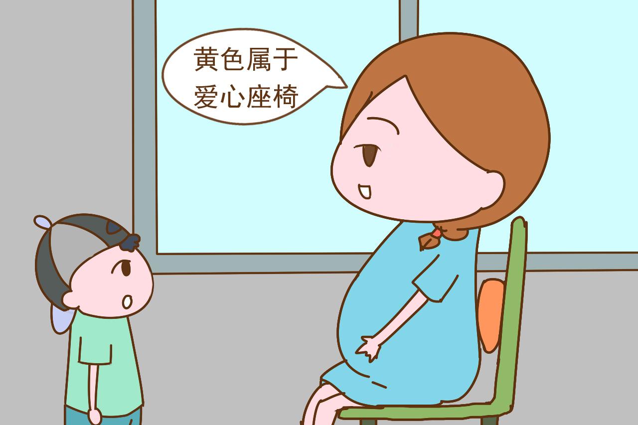 女子为儿子跟孕妇抢座位, 反倒被儿子坑了, 还好孩子没被她带坏