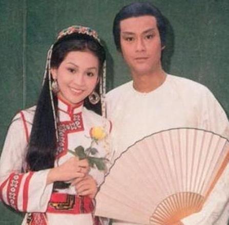 她是最美香香公主, 和周润发闪婚闪离, 二婚丈夫破产后再度复出