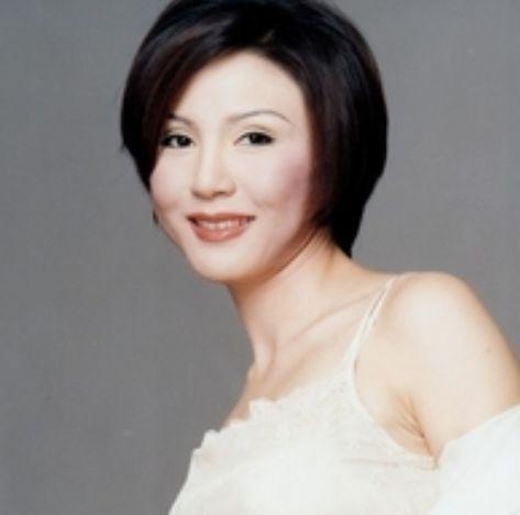 曾连续7年荣登春晚, 比那英还火的她因放央视鸽子被封杀至今!