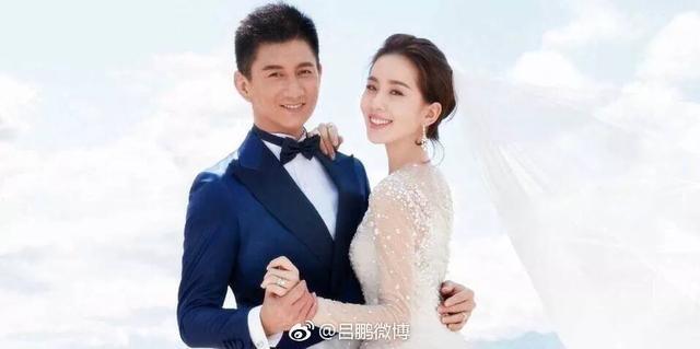 时隔四月刘诗诗再出关, 外套内藏玄机, 网友直呼: 孕肚难藏