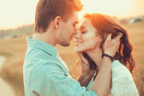 女人的六种聊天方式说明她已经爱上你了, 你能察觉几种?