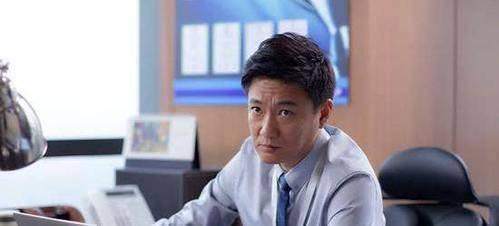 他出道近30年仍不温不火 曾被范冰冰倒追却不为所动 如今娶了护士