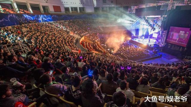 广汽Acura·惊天魔盗团魔幻现场首站座无虚席, 众星捧场