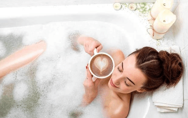 女人洗澡时, 越爱洗这里, 越年轻, 寿命越长久!