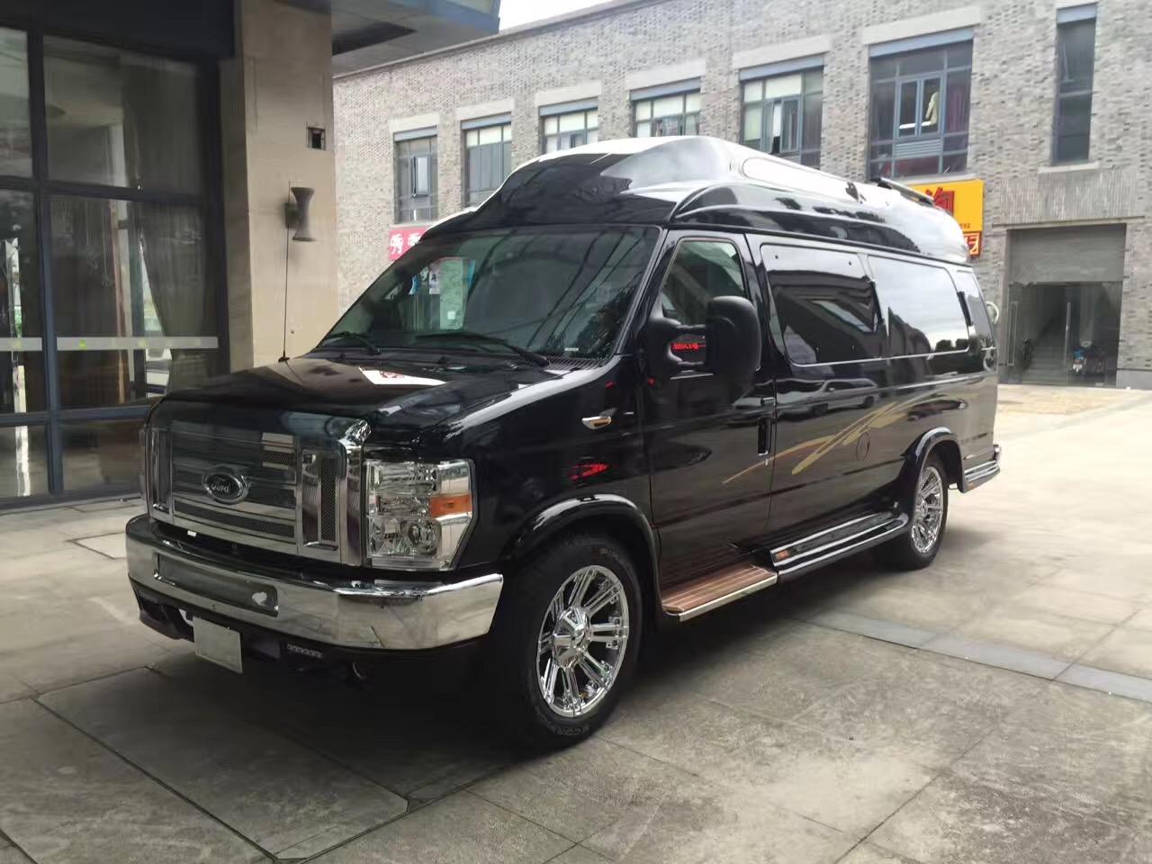 福特e350, 明星们都钟爱的保姆车