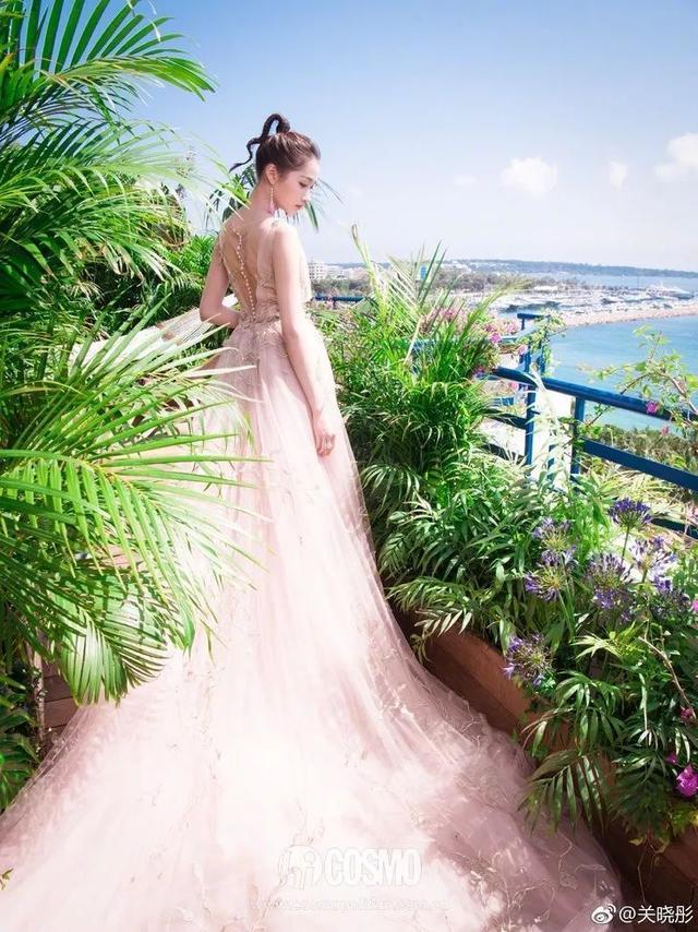 关晓彤怎么变美了? 看来路人的建议她听进去了