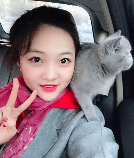 这居然是林妙可? 化了妆变锥子脸, 又美出新高度