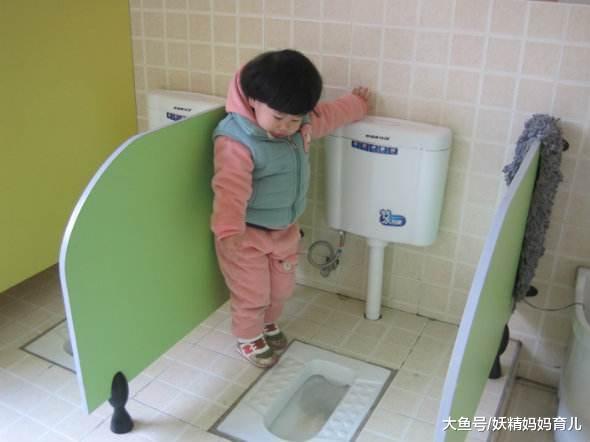 送娃去上幼儿园, 娃在里面哭, 我在外面苦, 如何解决分离焦虑症?