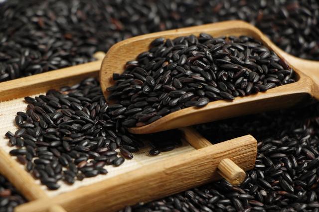 不论男女, “此处”毛越长, 预示着你越长寿! 你有吗?