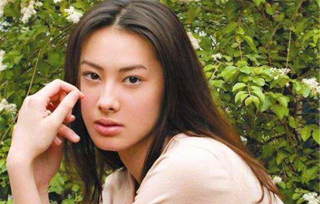 为什么梁洛施嫁不进豪门, 看看郭晶晶就明白差距究竟在哪里!