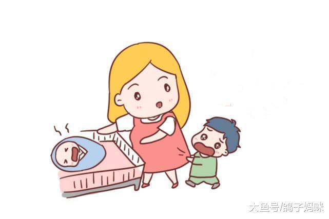 百天二胎宝宝胃里惊现异物, 原来是大孩子好奇心所致!