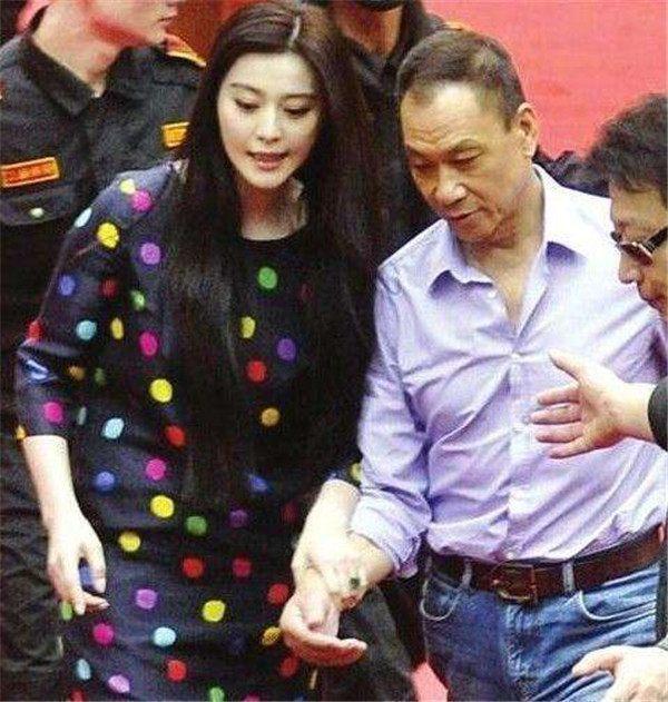 他60多岁得影帝, 与范冰冰传过绯闻, 走红后和发妻协议离婚