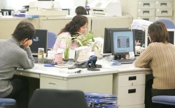 32岁女白领心梗发作, 抢救无效死亡, 医生: 这些地方“疼”要当心