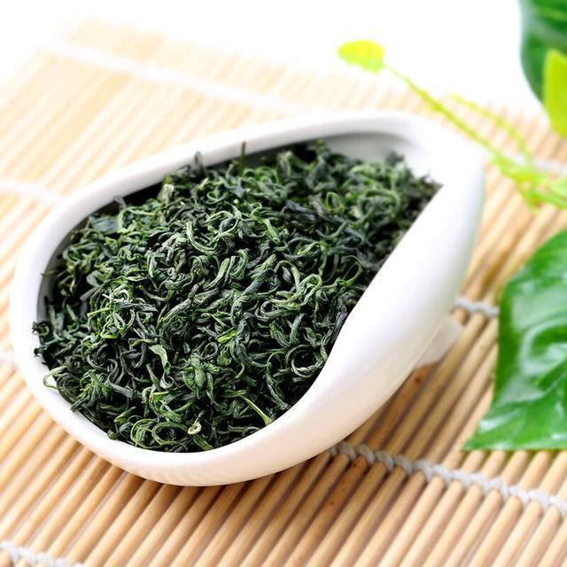 高血压老吃药也不是办法, 多吃这几种碱性食物, 轻松降压不用愁