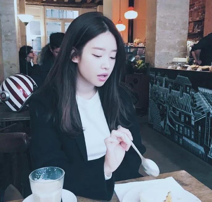 我总不能耗尽我的一生, 去换你的一句有可能