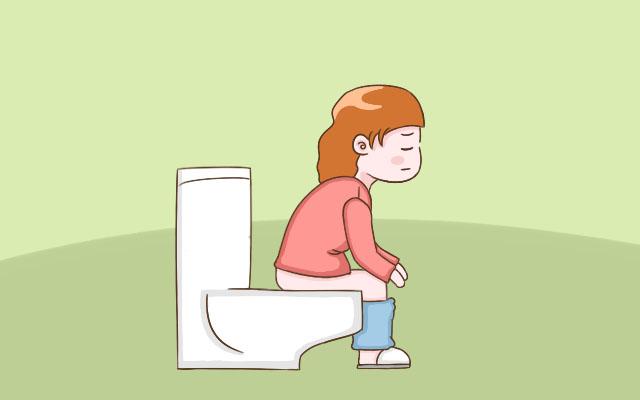 到了孕后期, 孕妈出门前要做好这2件事, 不然很容易出现尴尬