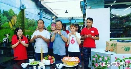 母亲越南打工每月3千, 张韶涵再遭亲舅舅控诉, 她想要翻红真难啊!