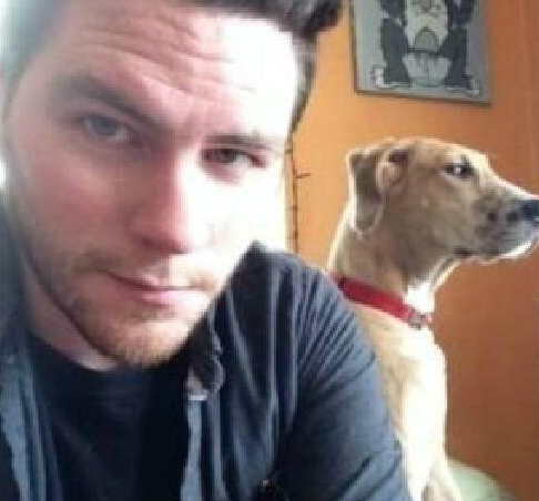 一哥们发现只要自己和女友视频聊