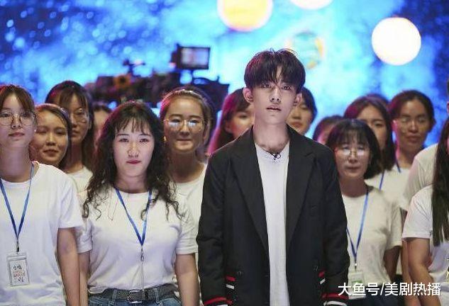 别再说王菲高冷了, 幻乐之城有反转! 私下的她既能煽情还很幽默!