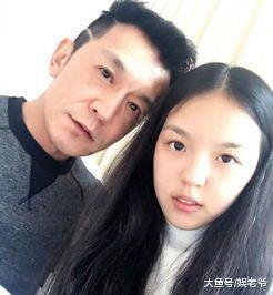 李咏离开央视的内幕, 居然是因为和他大打出手?