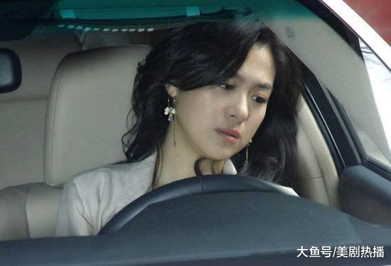 陪伴男友10年后被抛弃, 33岁嫁皇家后代, 当年的赛西施已成胖西施!