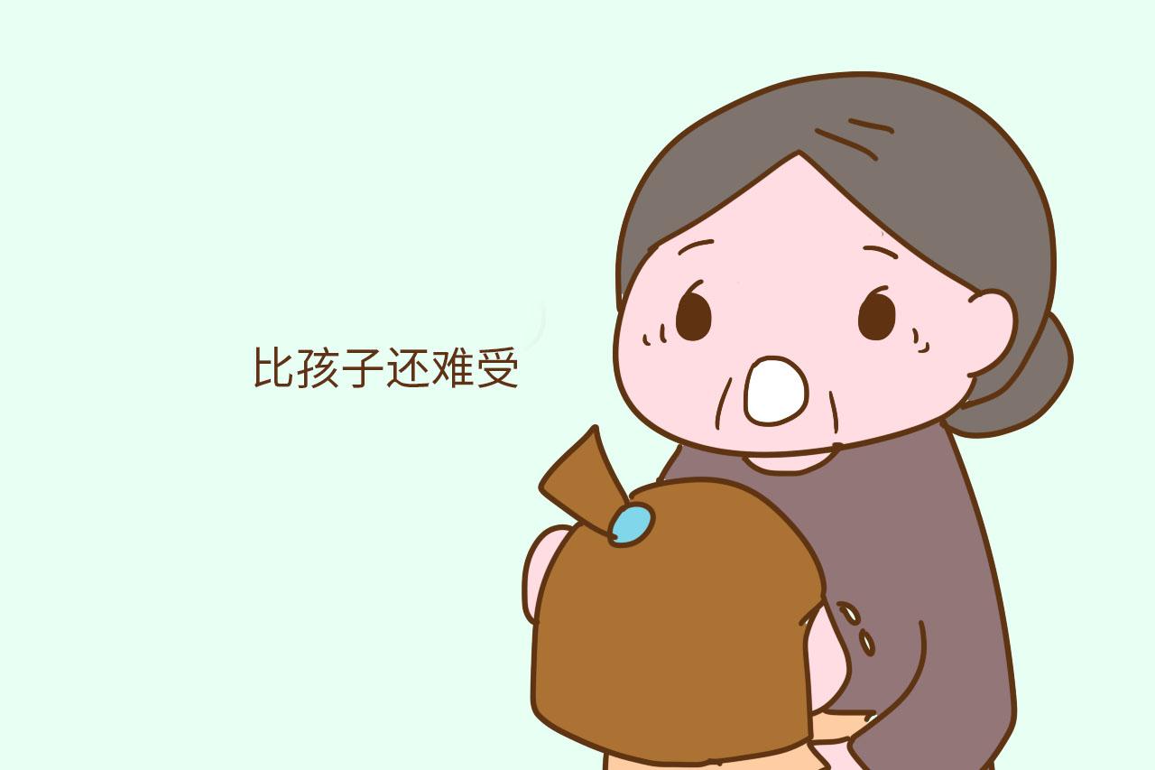 生娃后你愿意跟老人住在一起吗? 别嫌弃, 好处是别人羡慕不来的