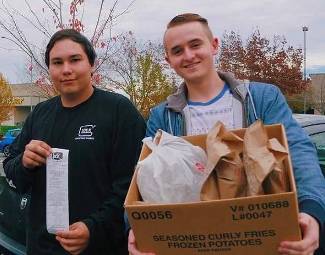 小伙不幸患上癌症只剩一年光阴, 兄弟的举动令人泪奔